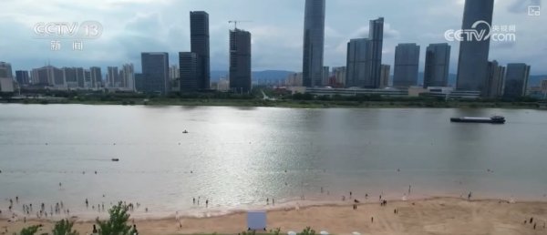 牛牛策略 以水为“媒”打造“水经济”衍生消费新业态 夏日清凉激活经济新活力