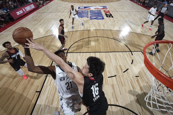 环球策路 盛哲: 鹈鹕两内线都是NBA轮换级别对手 这场对杨瀚森锻炼价值挺大