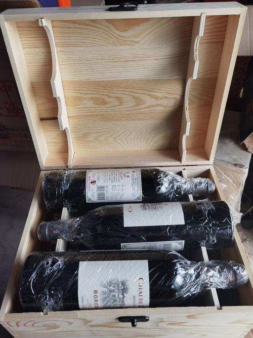 通联随配 追债夫妻质疑“红酒箱装300万还钱”装不下，申请再审被驳